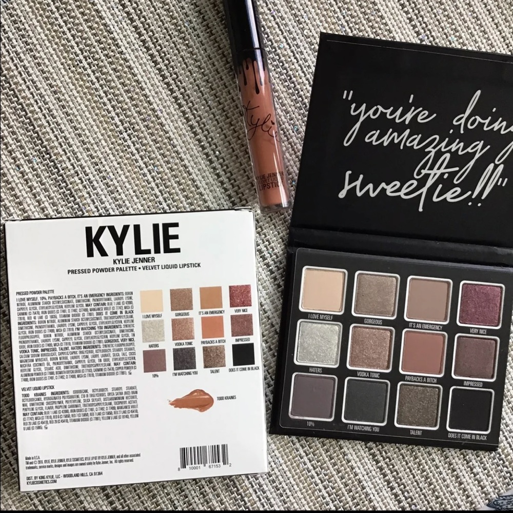 💄SOLD💄 Kylie Jenner Kris Momager Palette - Picture 4 of 4